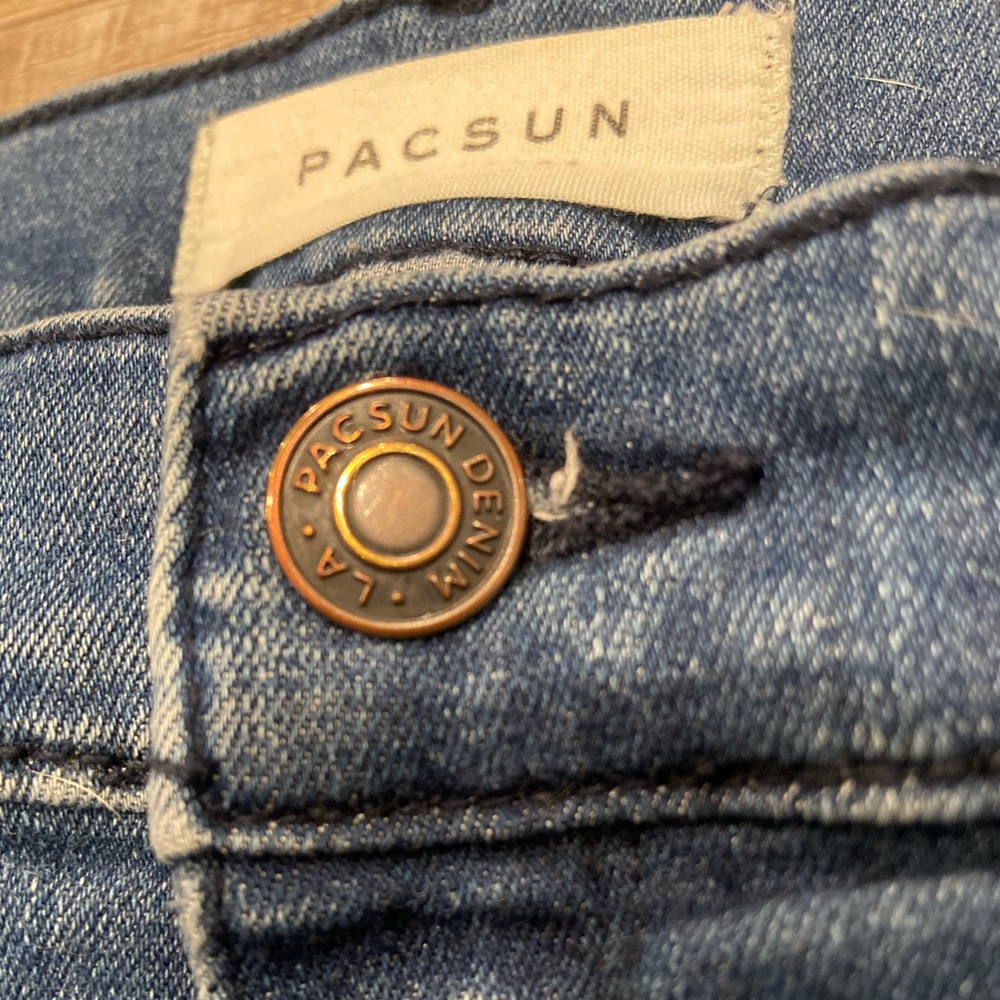 PacSun High-Rise Distressed Jegging - Picture 3 of 6